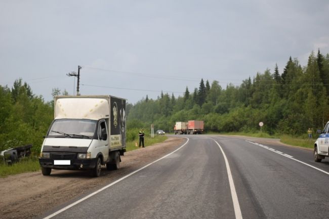 На автодороге Сыктывкар – Ухта перевернулся автобус